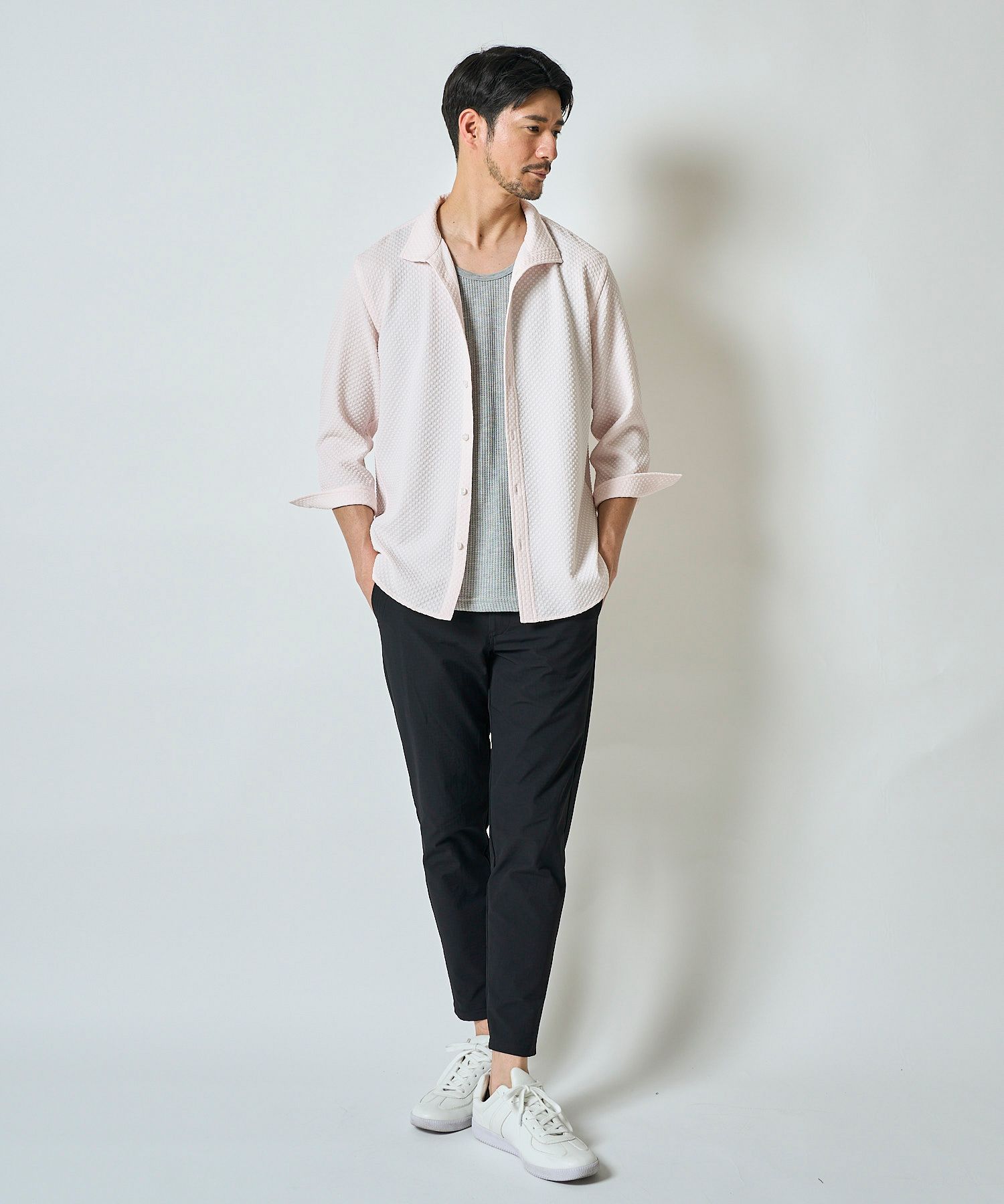 ナイロンストレッチテーパード９分丈パンツ