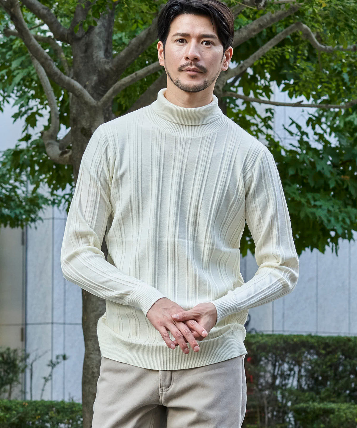TETE HOMME｜テットオム グラフェンストライプタートルニット メンズ 