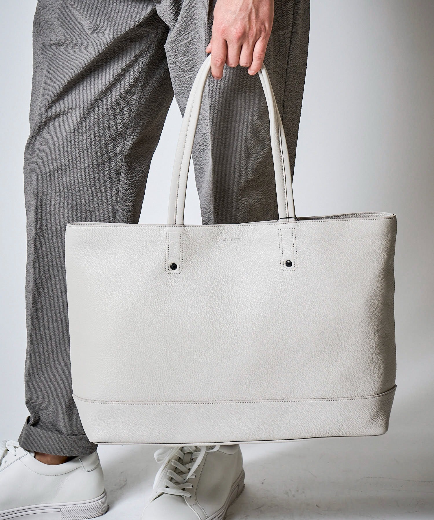 【TETE HOMME × SOLATINA】カウレザートートバッグ