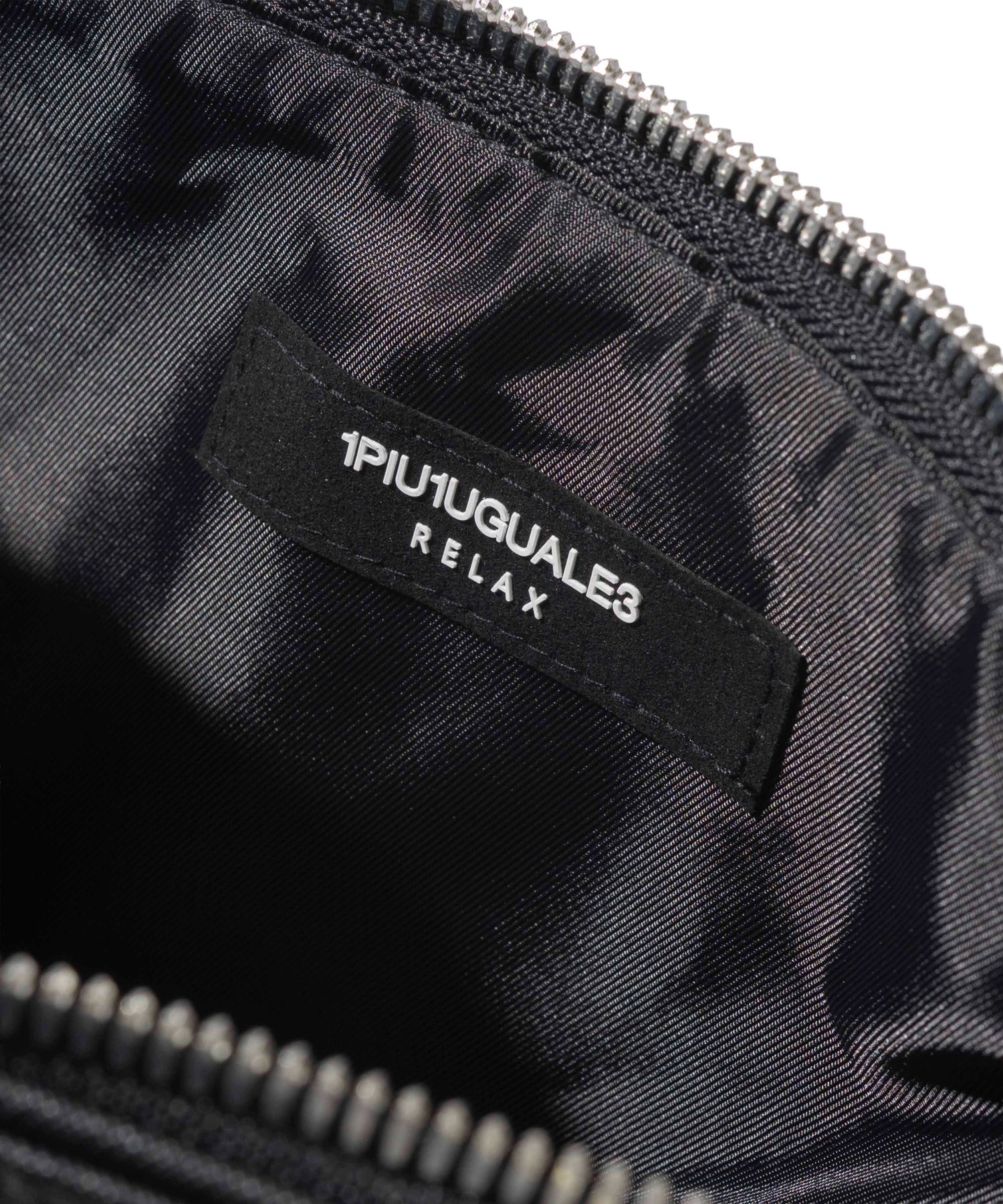 【1PIU1UGUALE3 RELAX】FLASHY CLUTCH BAG