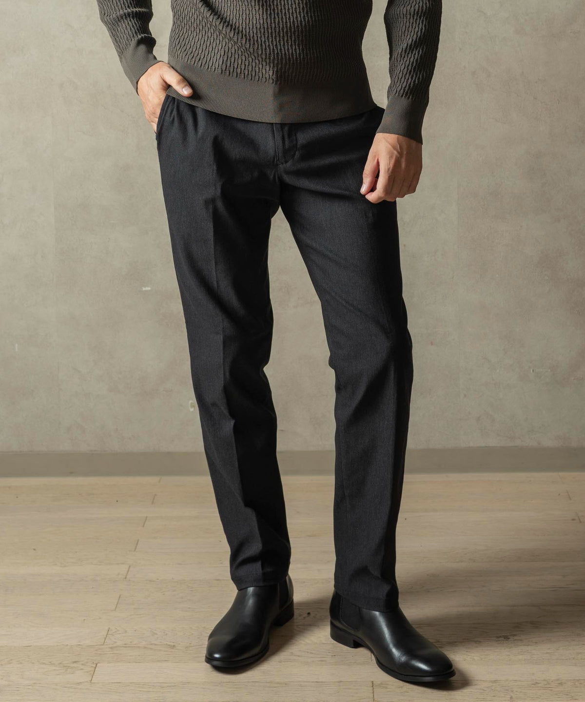 ブラック　model：182cm 着用サイズ：LARGE