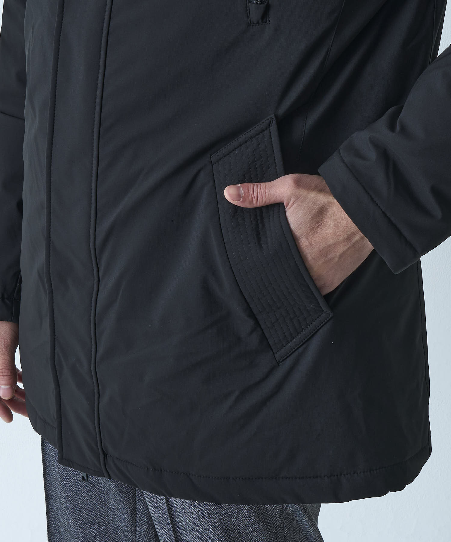 ミドル丈ダウンブルゾン