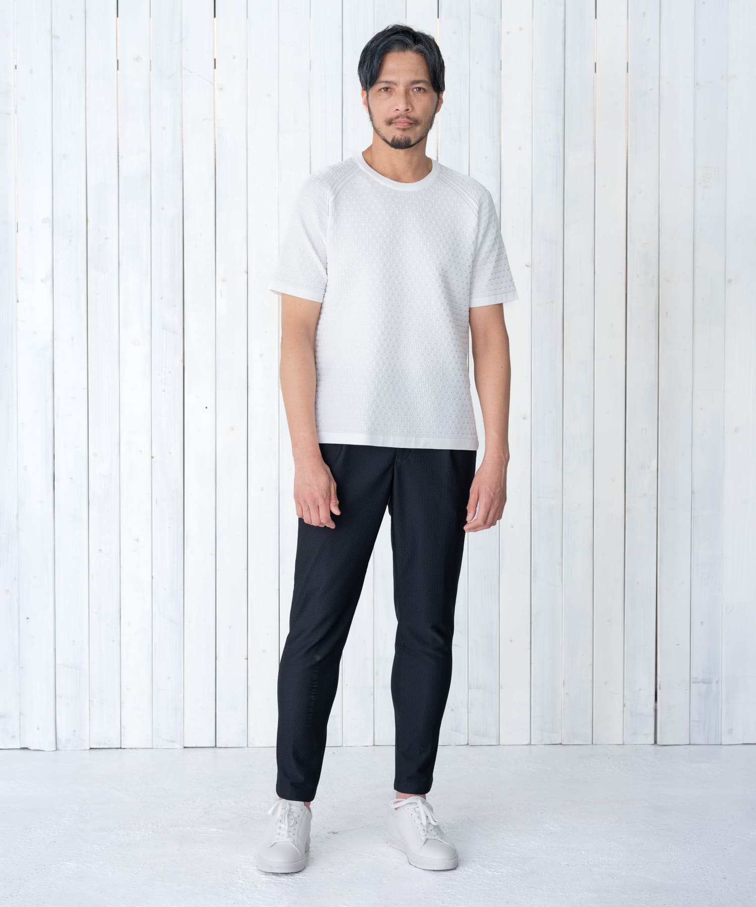 ホワイト　model：186㎝　着用サイズ：L