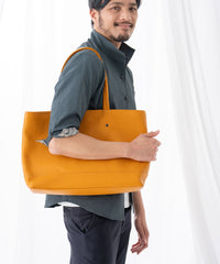 【TETE HOMME × SOLATINA】カウレザートートバッグ