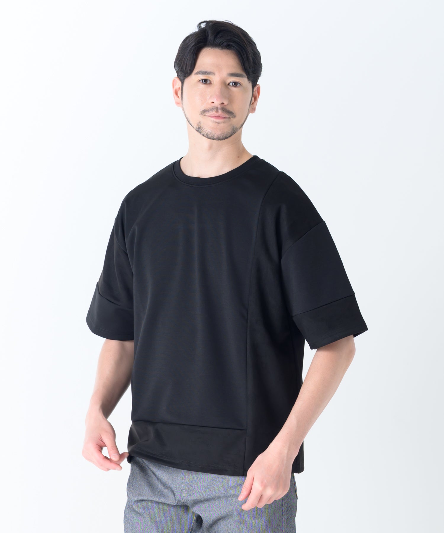 スエードポンチ切り替えＴシャツ