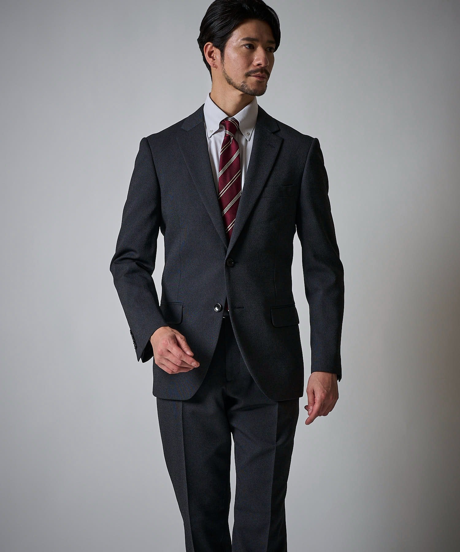 グレー（メランジ）　model：177cm 着用サイズ：LARGE