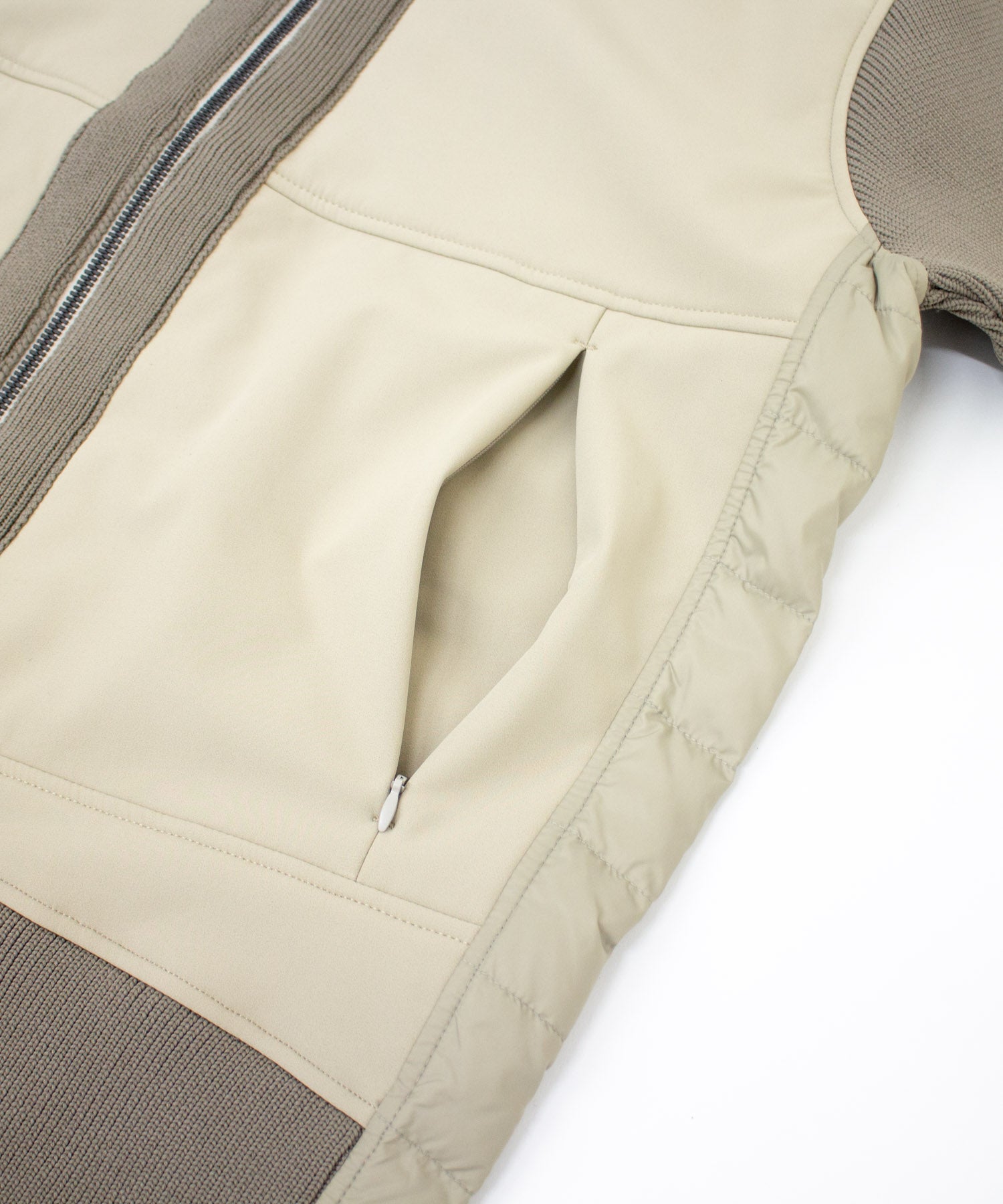 ニットコンビダウンフードブルゾン