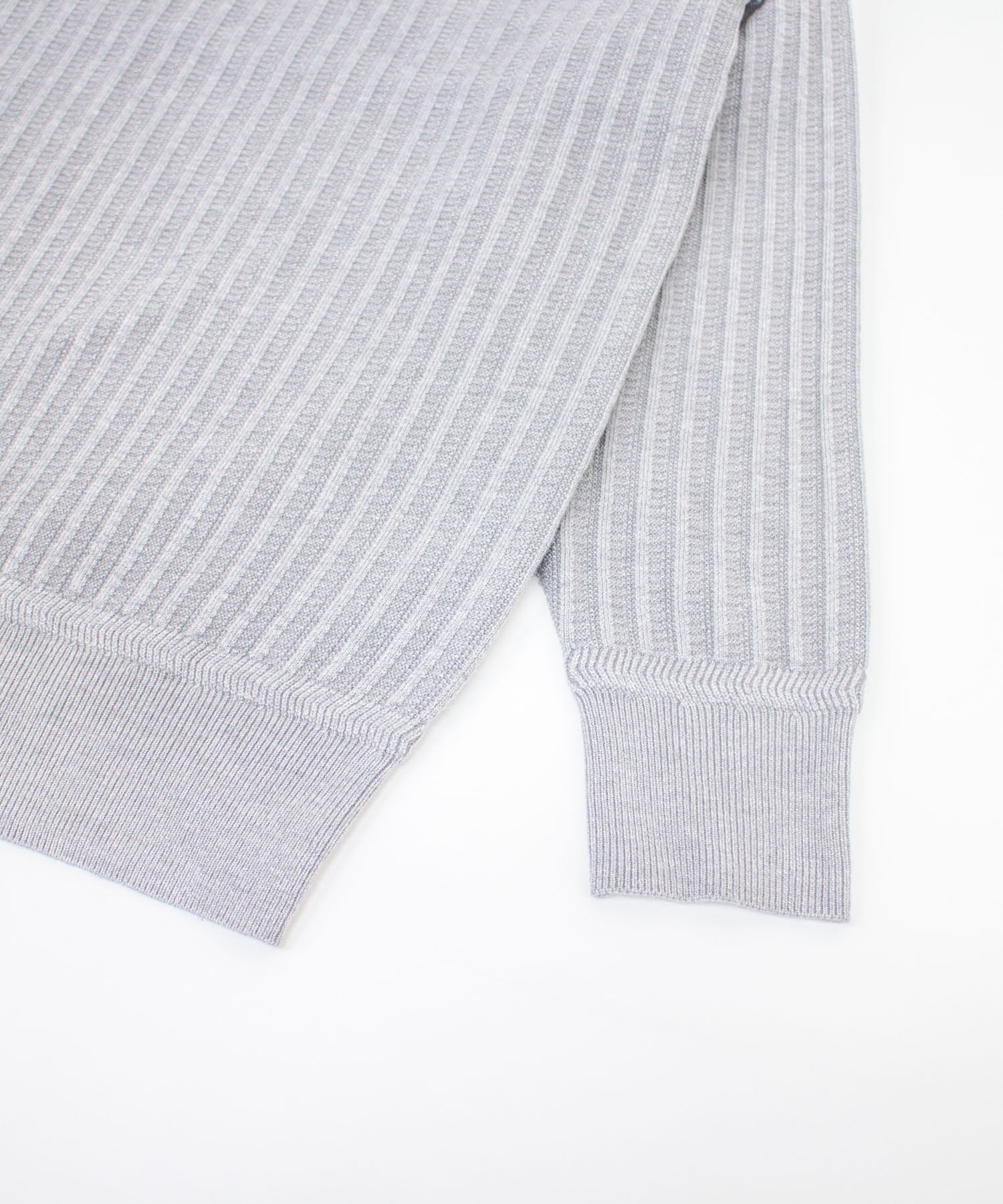 グラフェンハーフジップニット