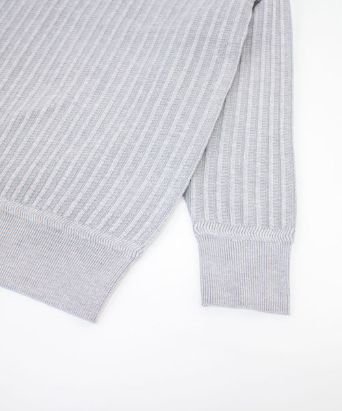 グラフェンハーフジップニット