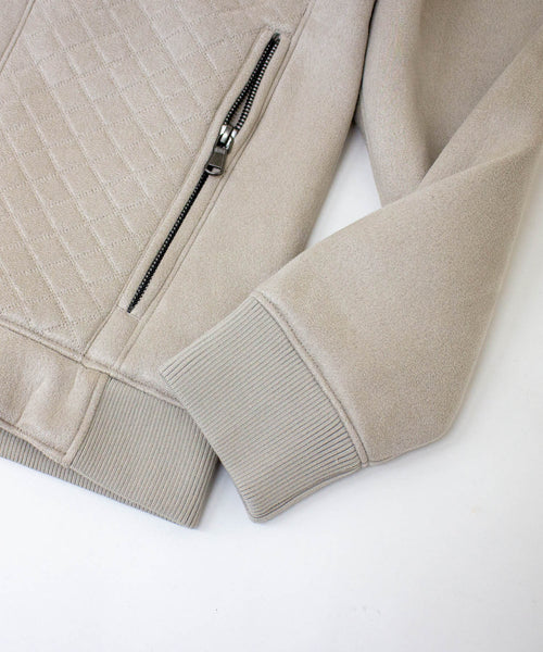 エンボスフードブルゾン