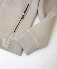 エンボスフードブルゾン