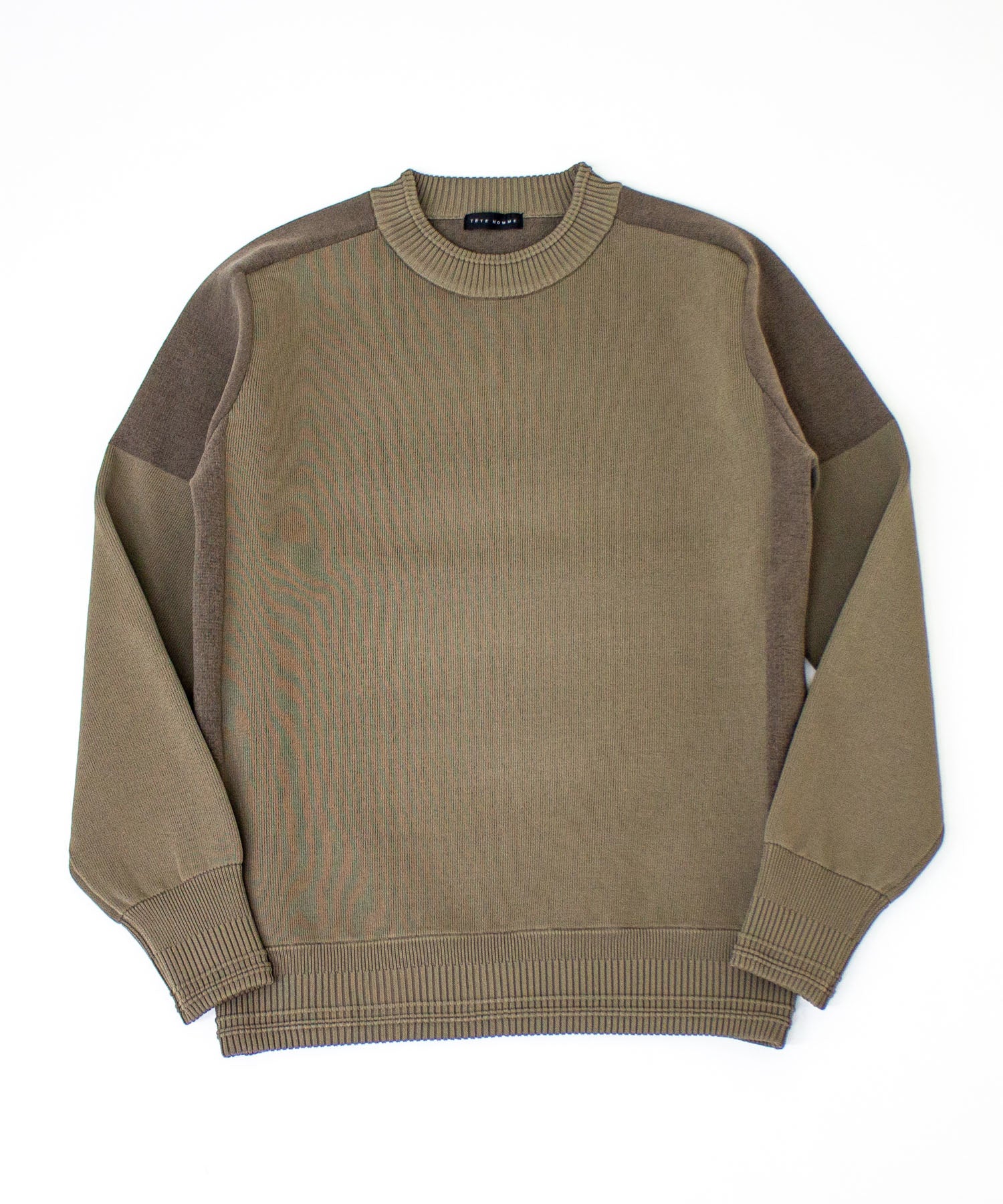 サンドベージュ