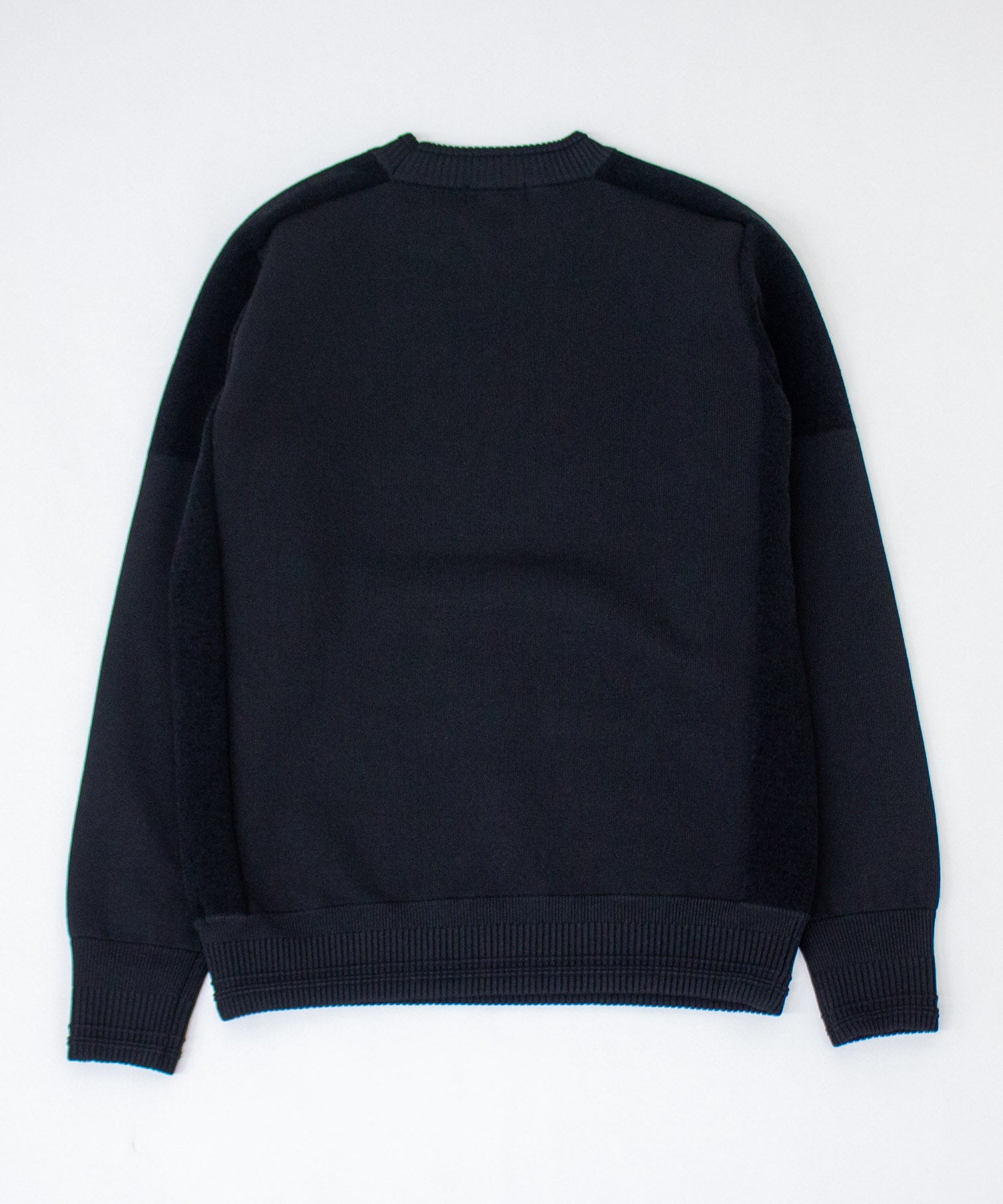 モールクルーネックニット